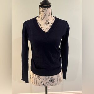 Cielo Women's V-Neck Sweater - Navy Blue